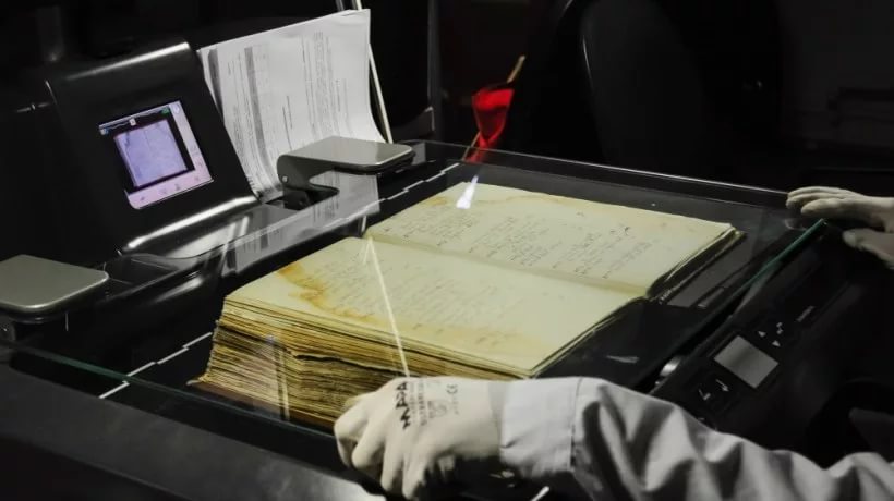 Главный архив Хакасии проводит оцифровку особо ценных документов