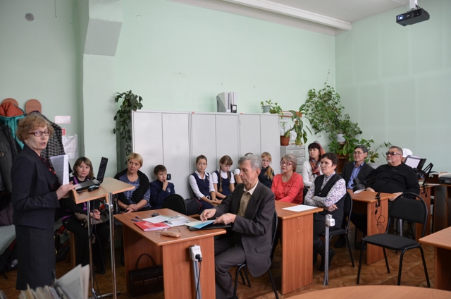 25 октября 2013 года состоялось очередное заседание историко-архивного клуба "Краевед Хакасии"