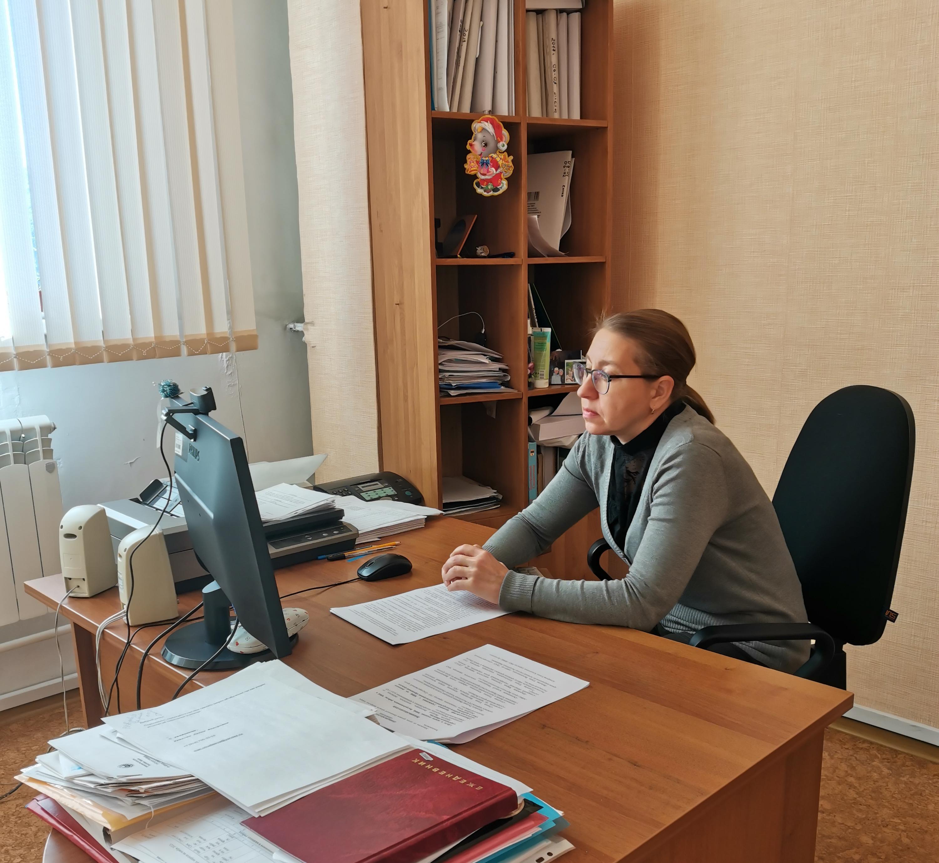 Национальный архив Хакасии принял участие в работе Круглого стола по вопросам взаимодействия архива и МФЦ